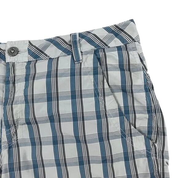 Columbia Blue & Gray Omni-Shield Plaid 10" Barge Shorts Men's 38 - Picture 2 of 6